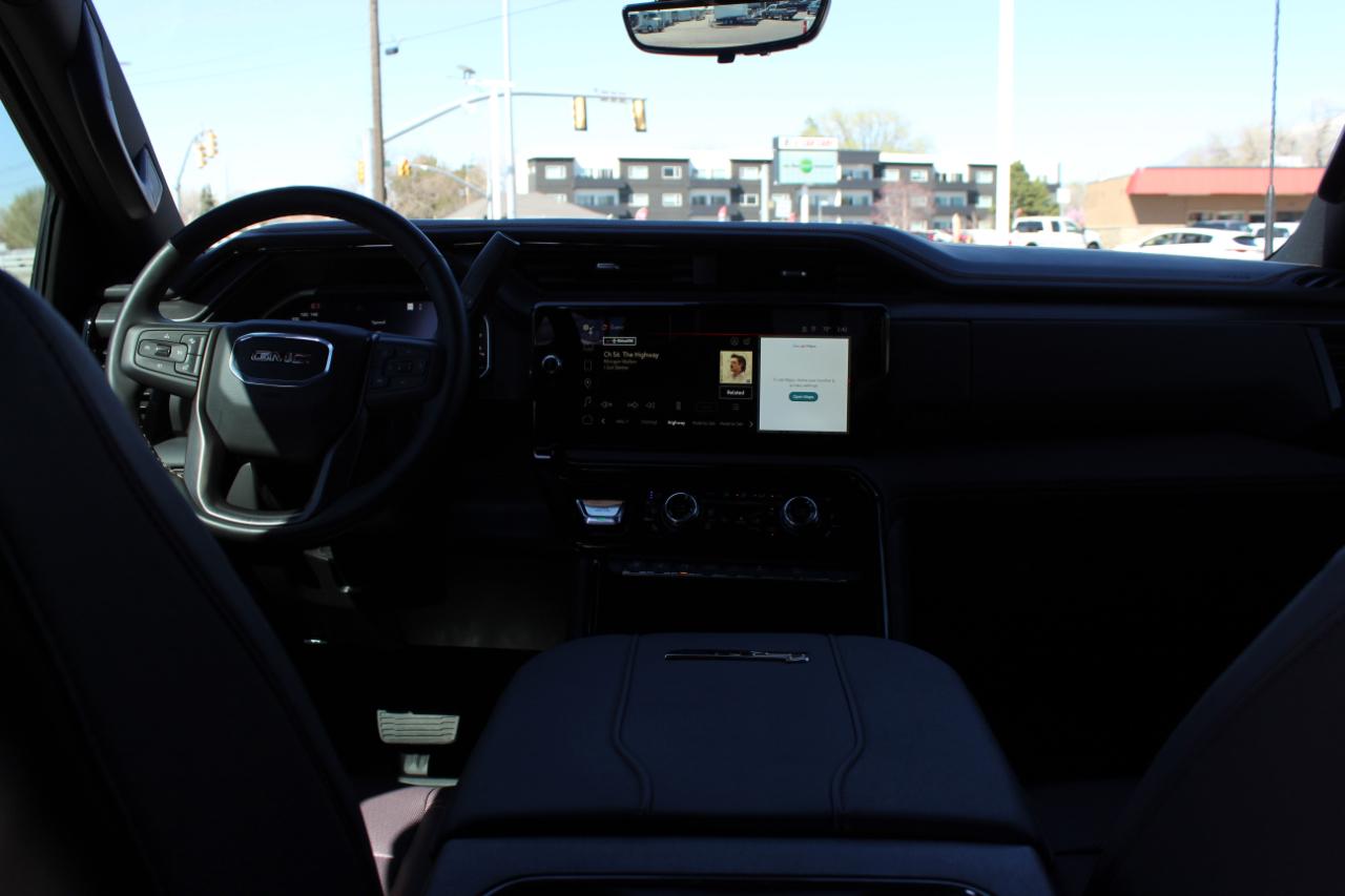 GMC Sierra 2500HD 4WD Crew Cab 159" AT4 2025