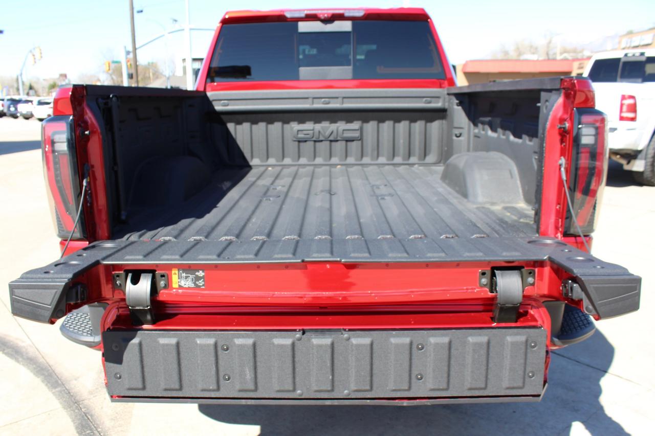 GMC Sierra 2500HD 4WD Crew Cab 159" AT4 2025