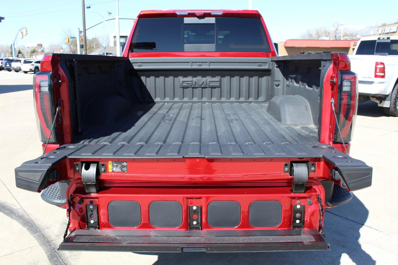 GMC Sierra 2500HD 4WD Crew Cab 159" AT4 2025