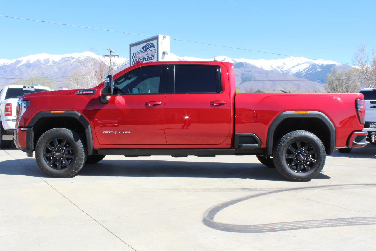 GMC Sierra 2500HD 4WD Crew Cab 159" AT4 2025