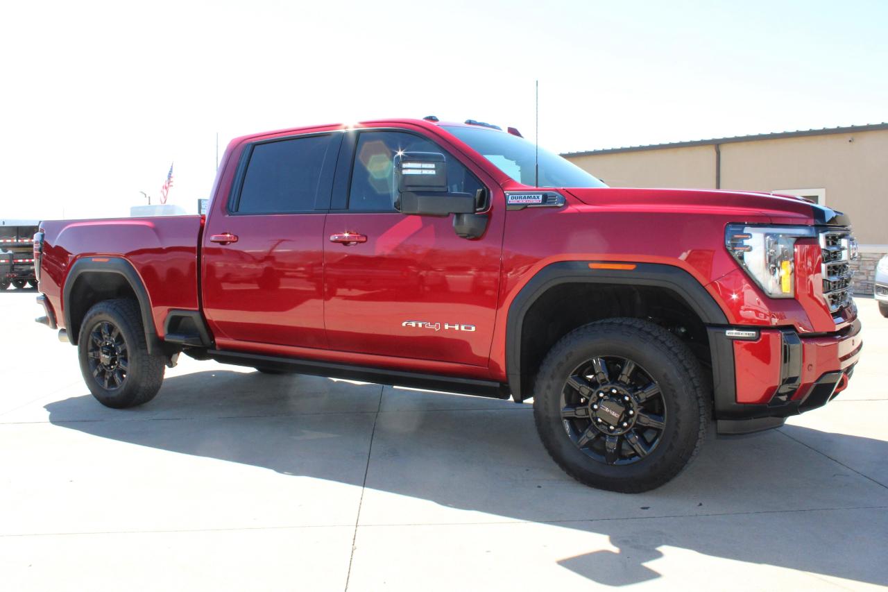 GMC Sierra 2500HD 4WD Crew Cab 159" AT4 2025