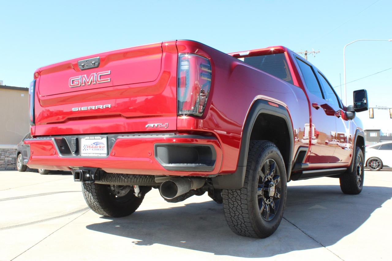 GMC Sierra 2500HD 4WD Crew Cab 159" AT4 2025