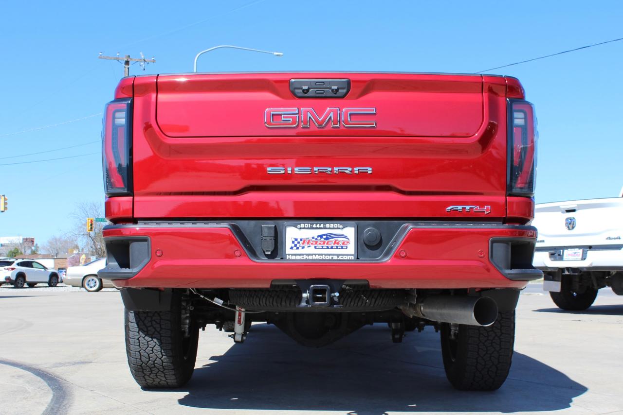 GMC Sierra 2500HD 4WD Crew Cab 159" AT4 2025