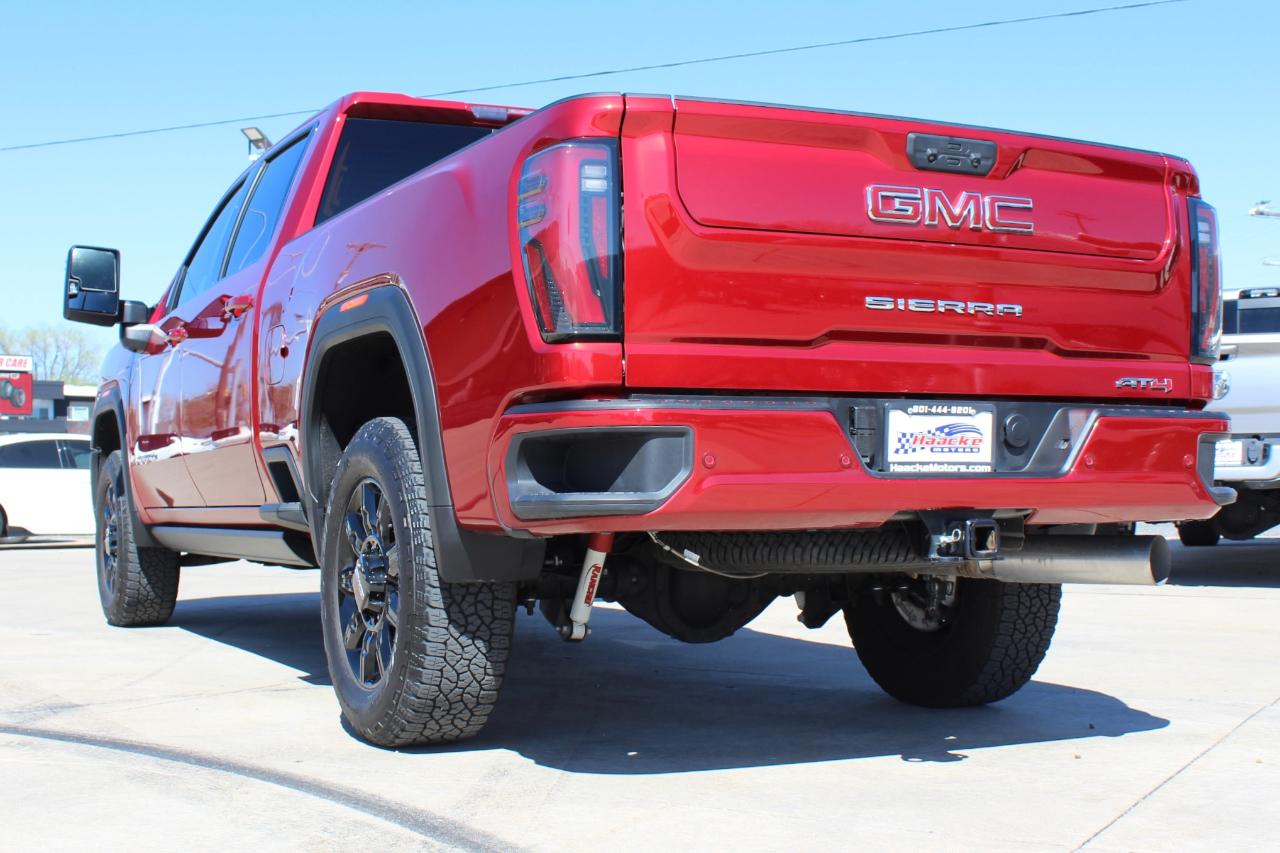 GMC Sierra 2500HD 4WD Crew Cab 159" AT4 2025