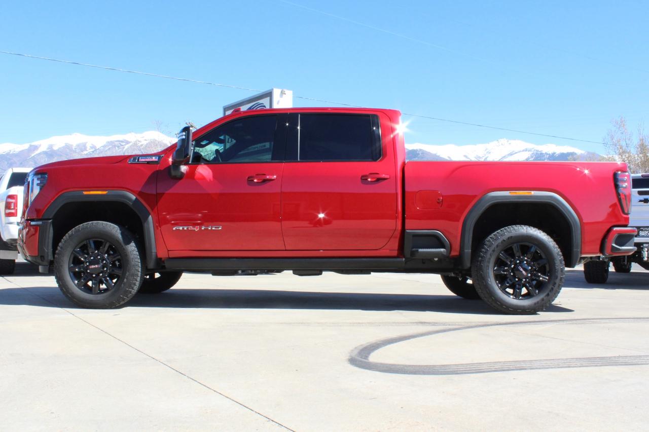 GMC Sierra 2500HD 4WD Crew Cab 159" AT4 2025