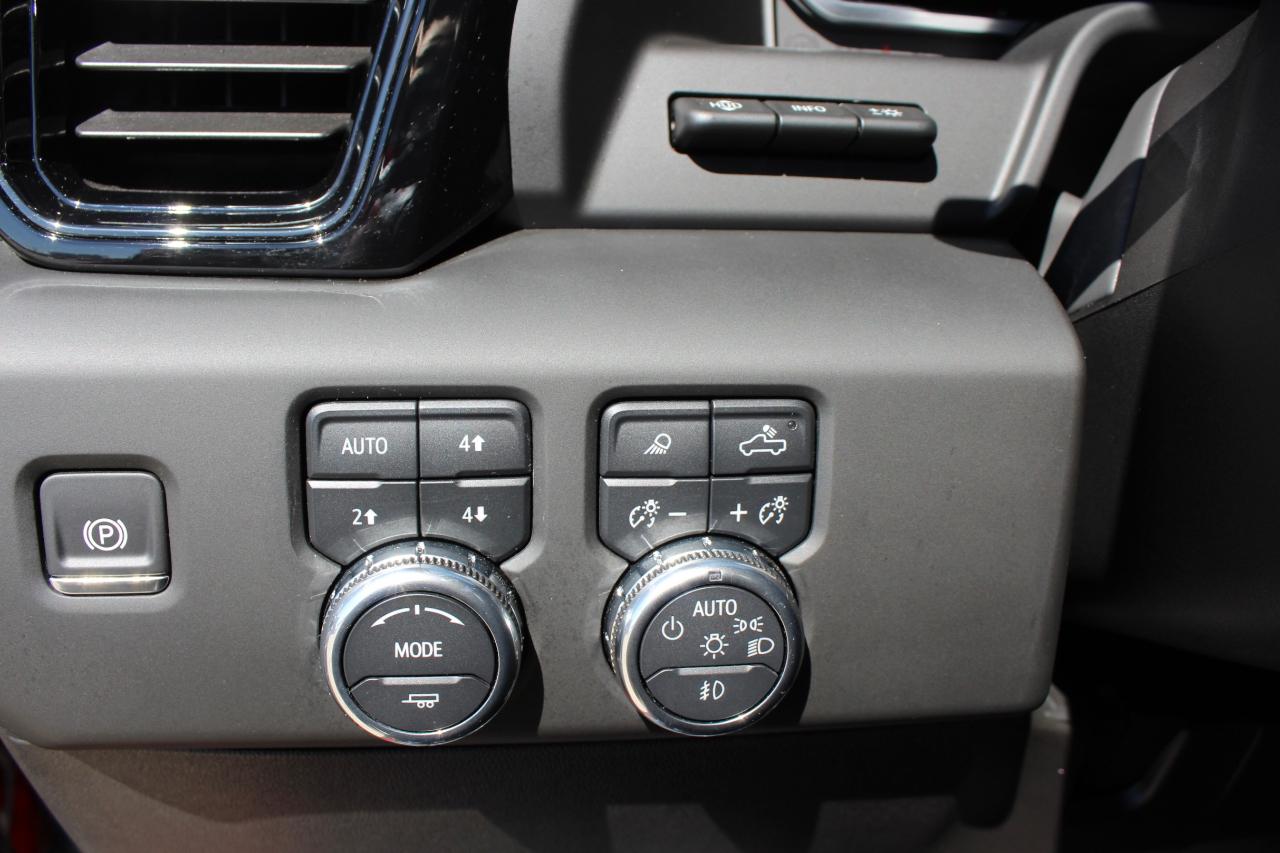 GMC Sierra 2500HD 4WD Crew Cab 159" AT4 2025