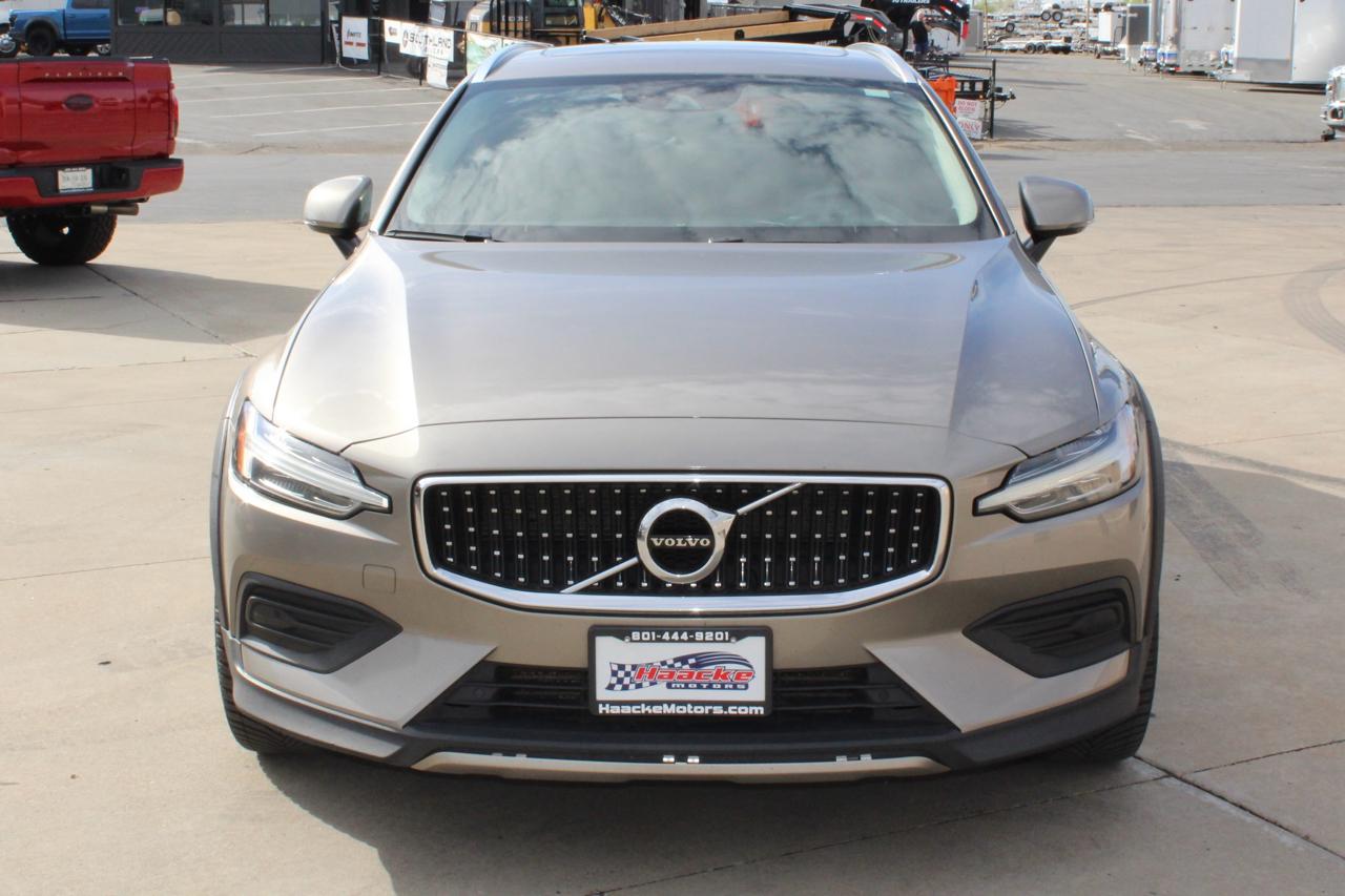 Volvo V60 Cross Country T5 2020