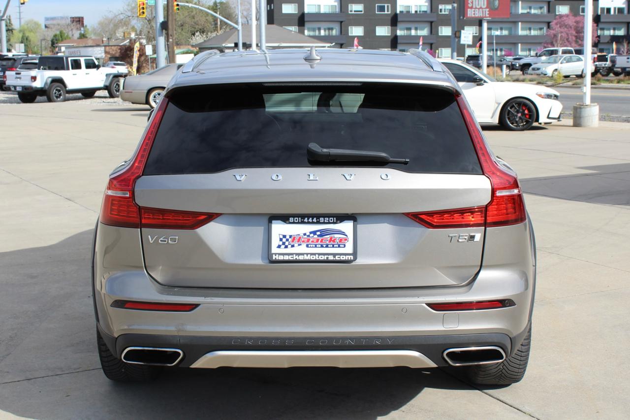 Volvo V60 Cross Country T5 2020