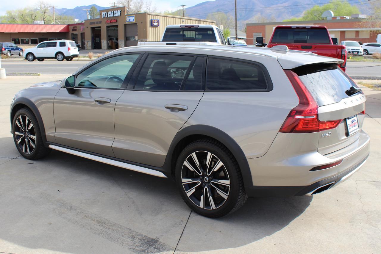 Volvo V60 Cross Country T5 2020