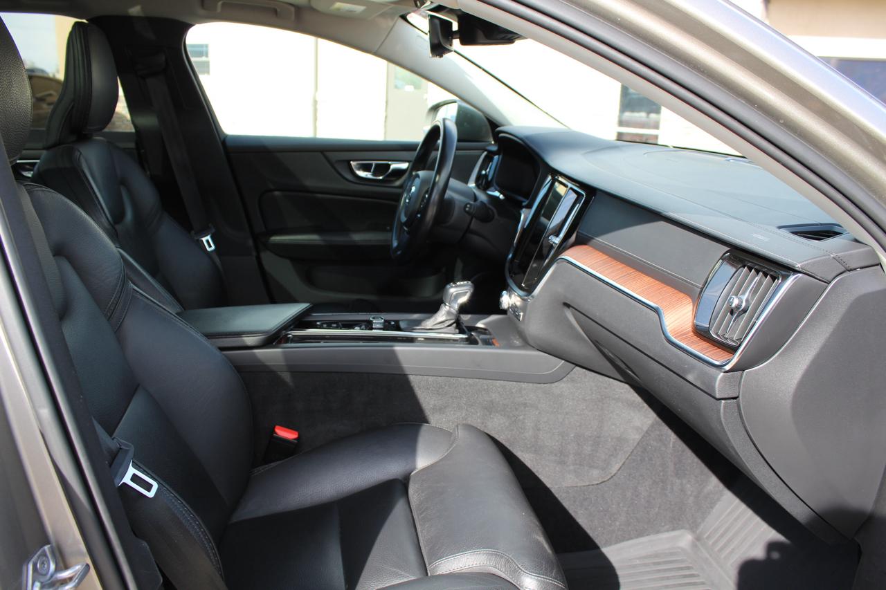 Volvo V60 Cross Country T5 2020