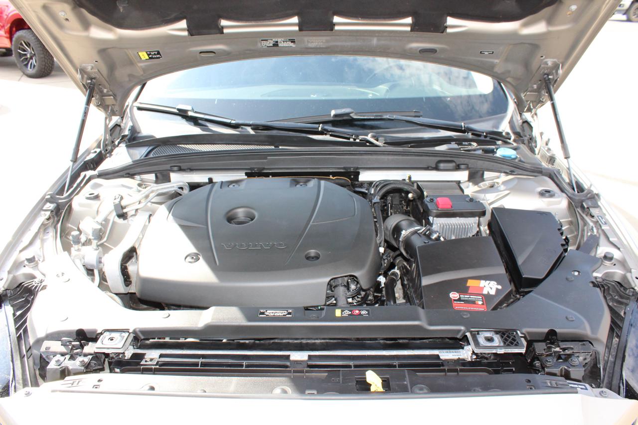 Volvo V60 Cross Country T5 2020