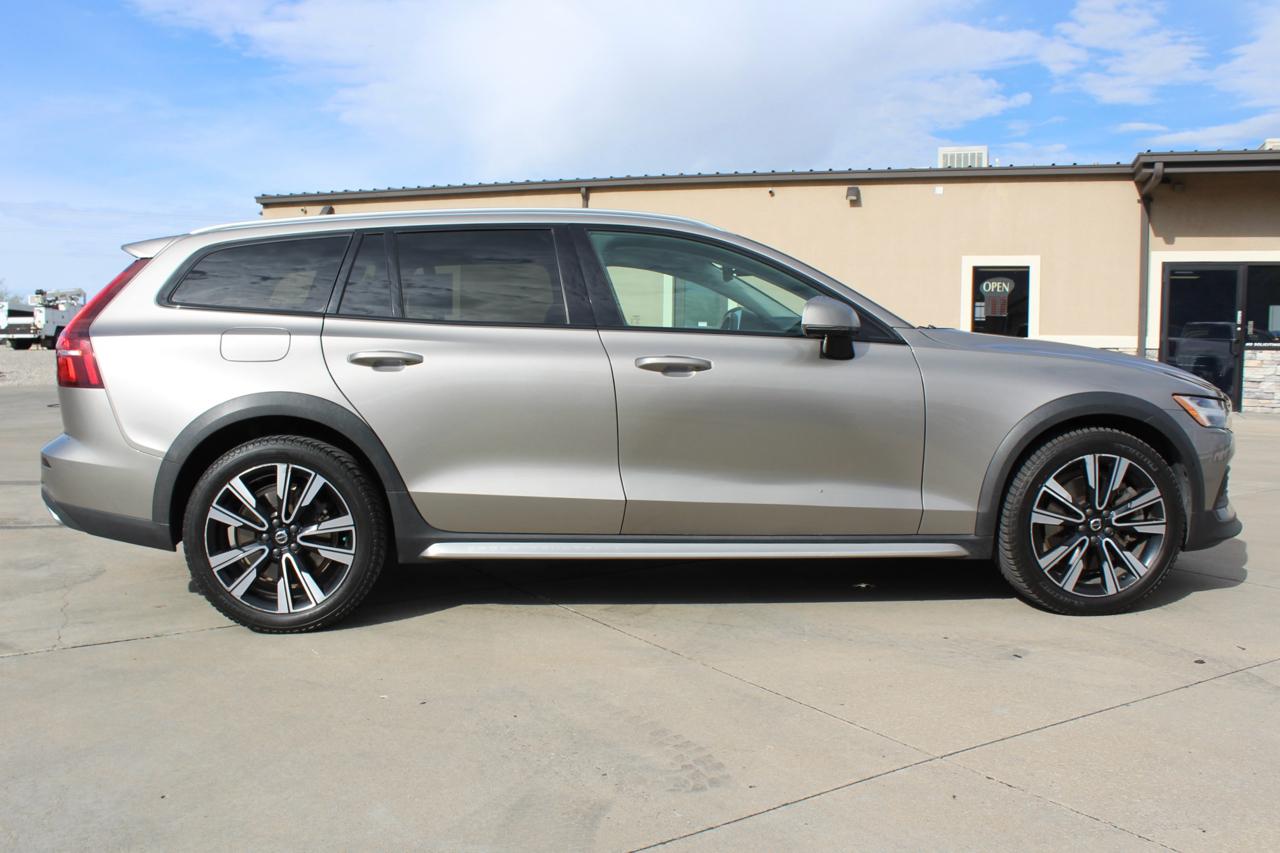 Volvo V60 Cross Country T5 2020