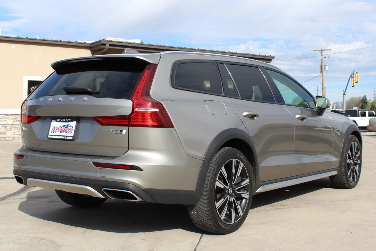 Volvo V60 Cross Country T5 2020