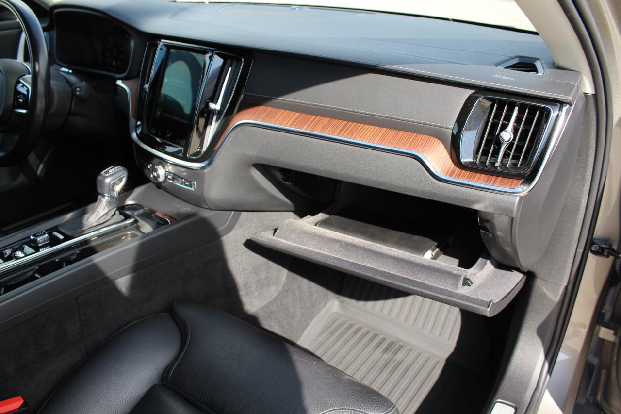 Volvo V60 Cross Country T5 2020