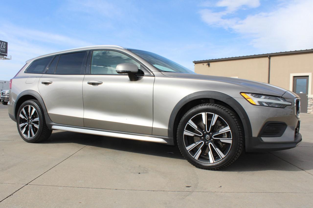 Volvo V60 Cross Country T5 2020