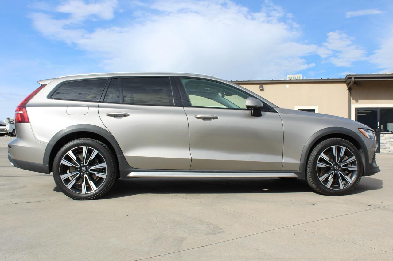 Volvo V60 Cross Country T5 2020