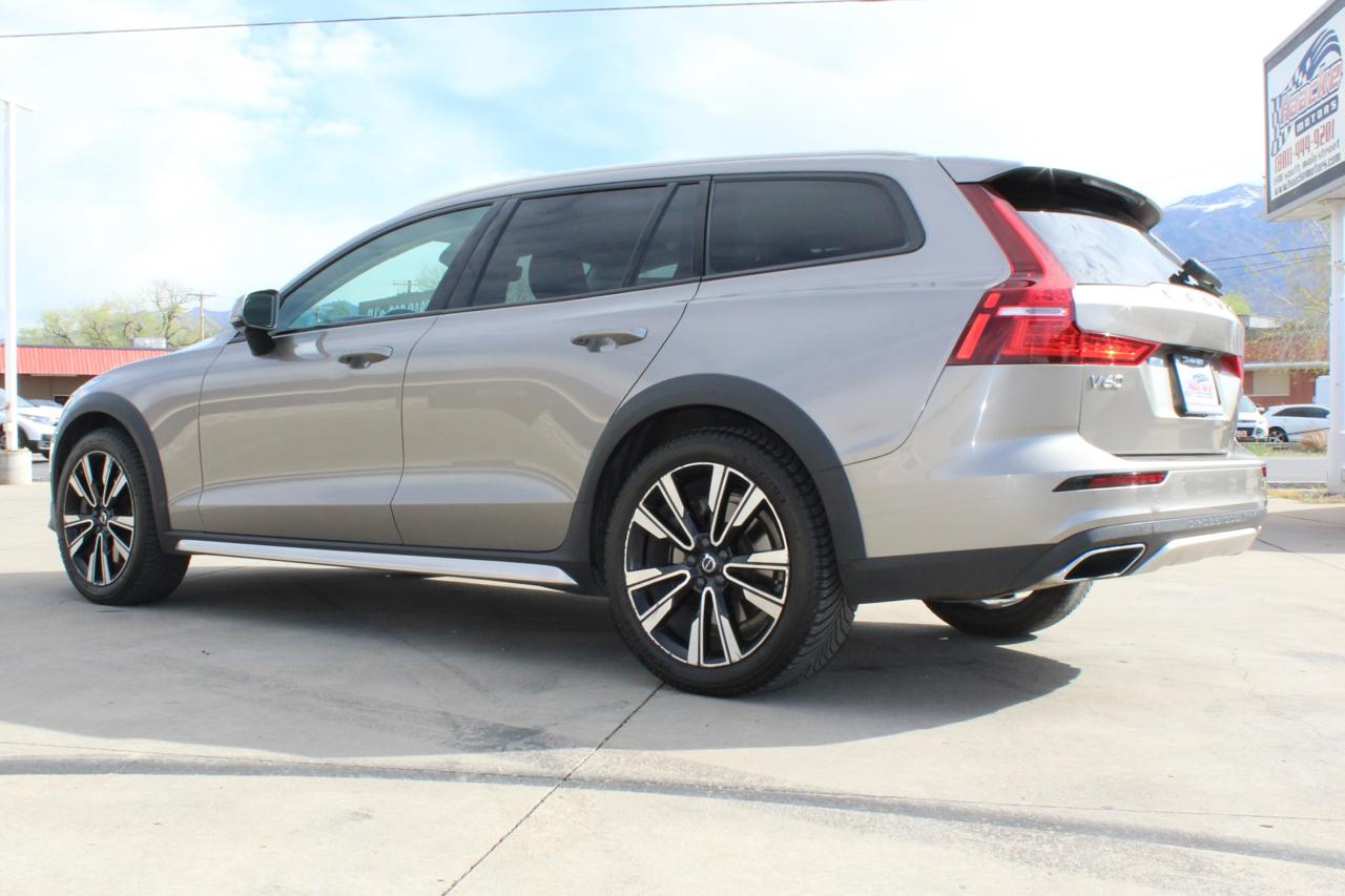 Volvo V60 Cross Country T5 2020