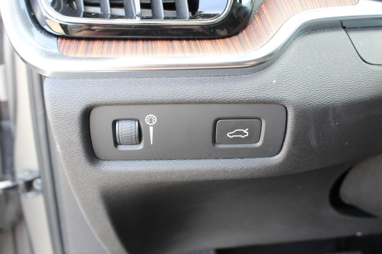 Volvo V60 Cross Country T5 2020