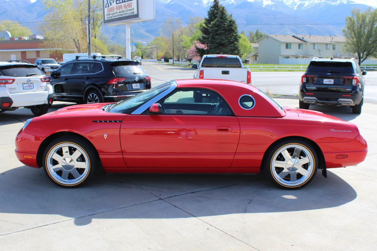 Ford Thunderbird Deluxe 2002