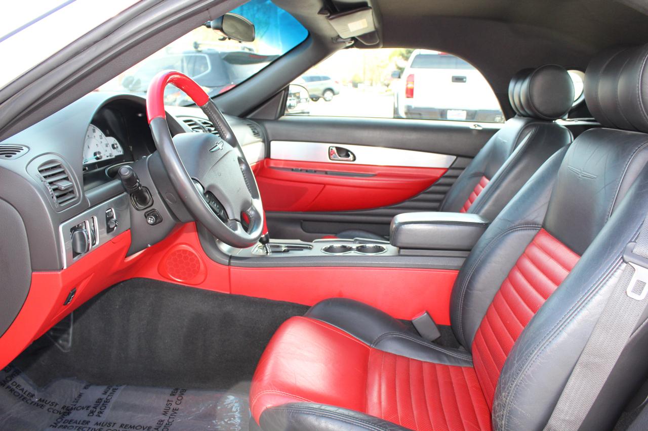 Ford Thunderbird Deluxe 2002