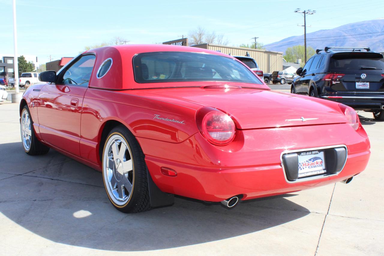 Ford Thunderbird Deluxe 2002
