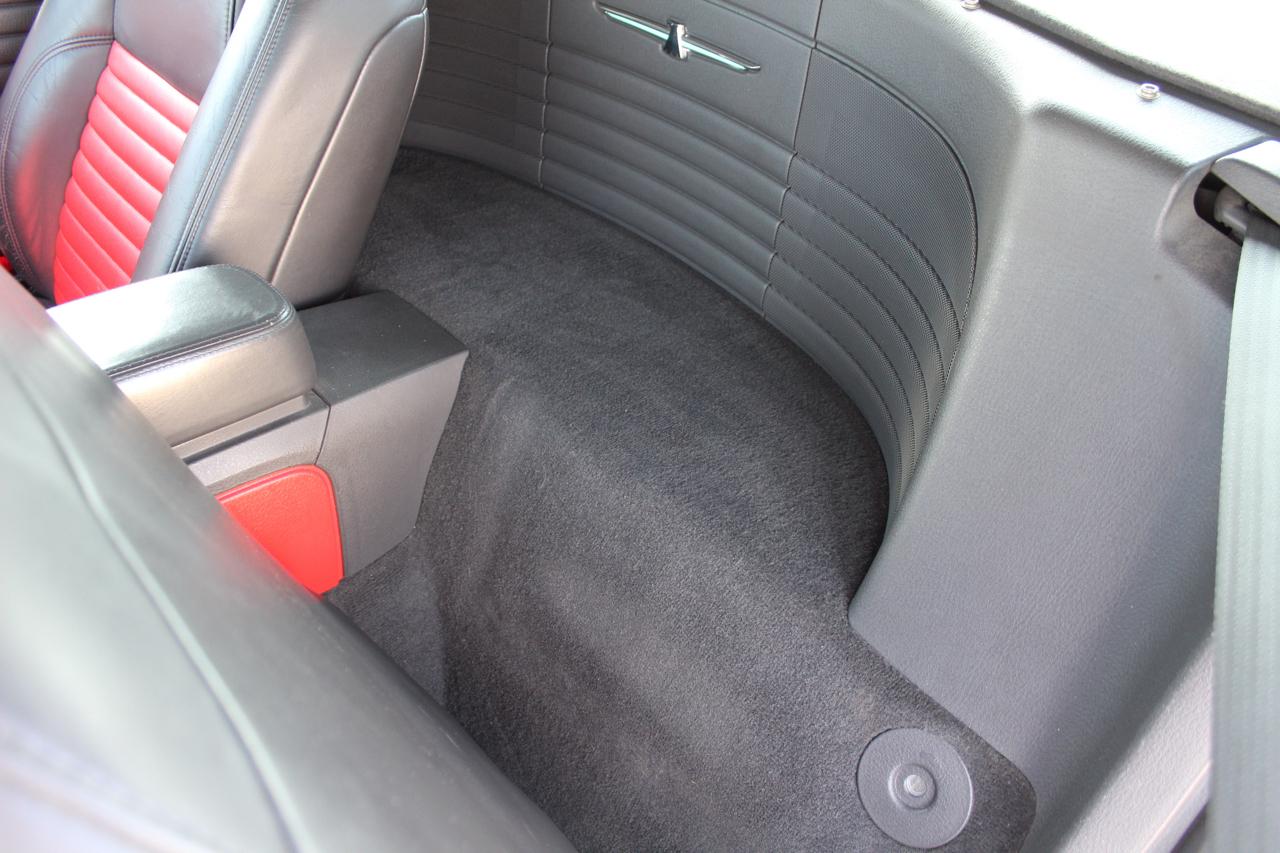 Ford Thunderbird Deluxe 2002