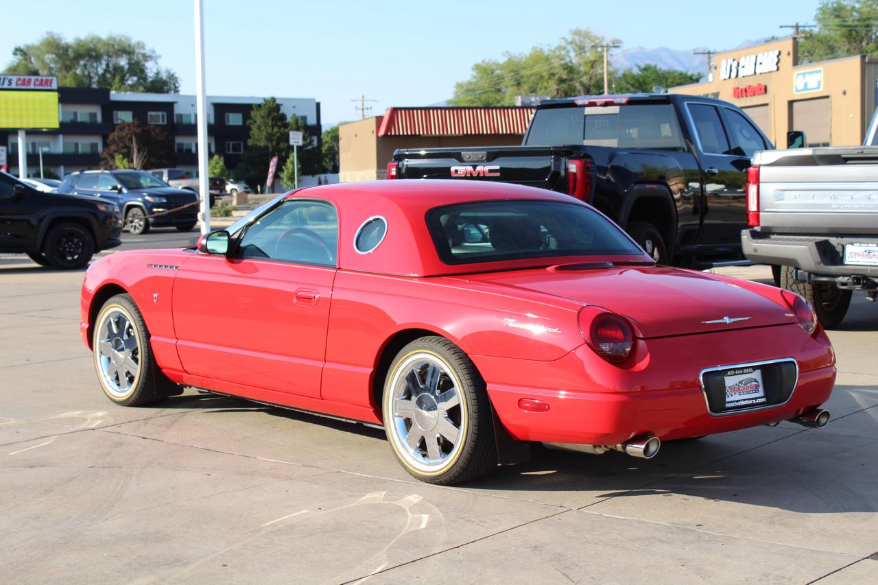 Ford Thunderbird Deluxe 2002
