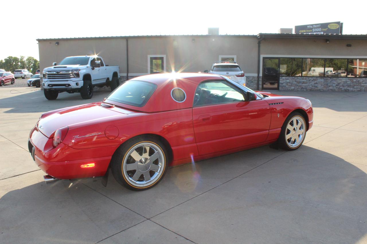 Ford Thunderbird Deluxe 2002