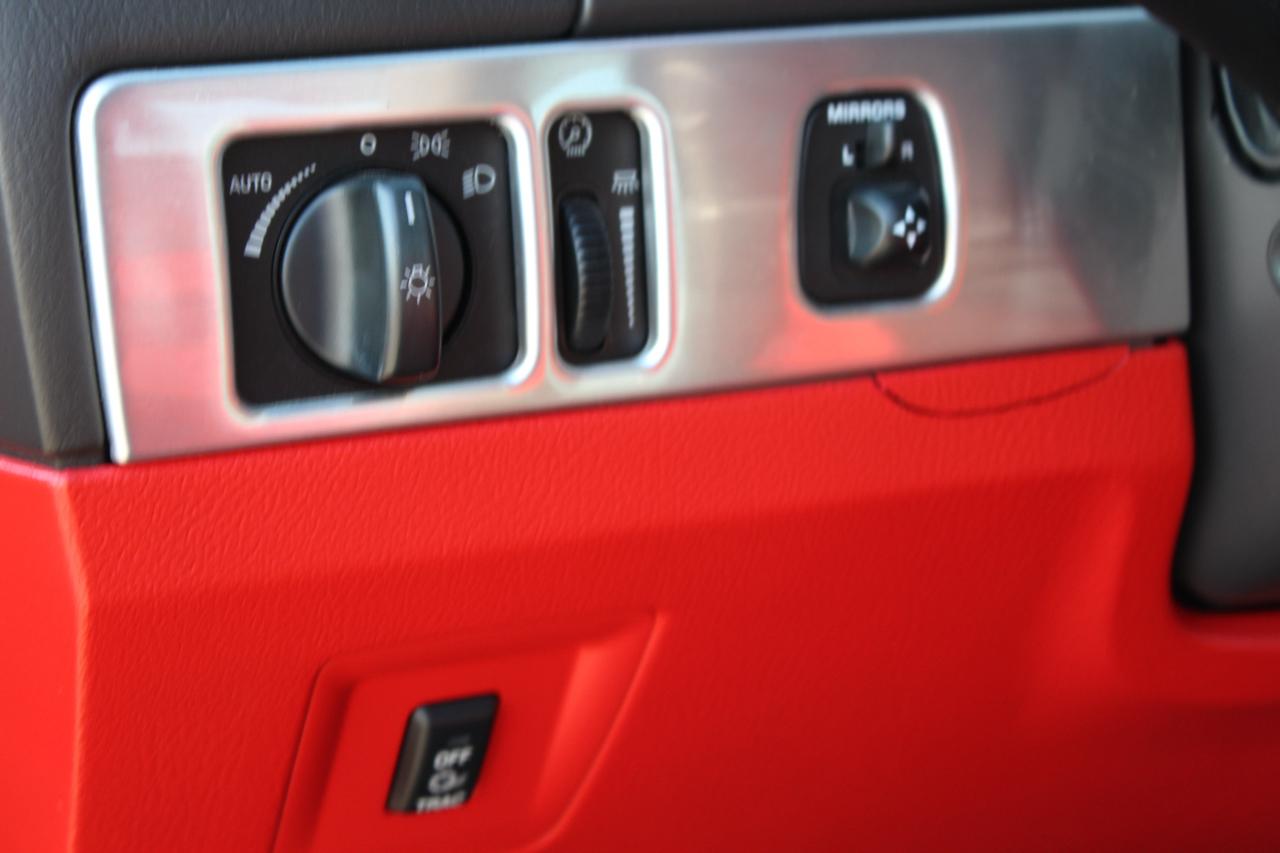 Ford Thunderbird Deluxe 2002