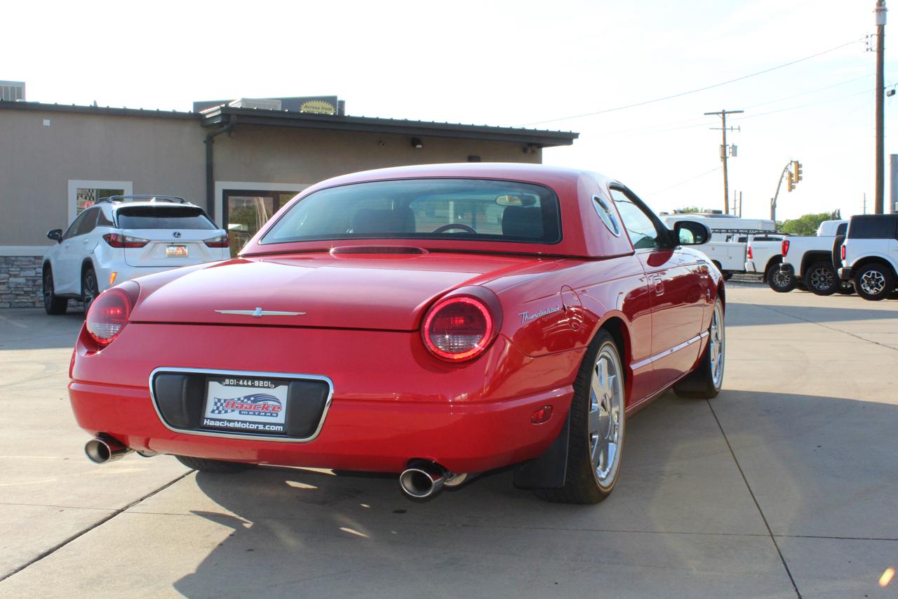 Ford Thunderbird Deluxe 2002