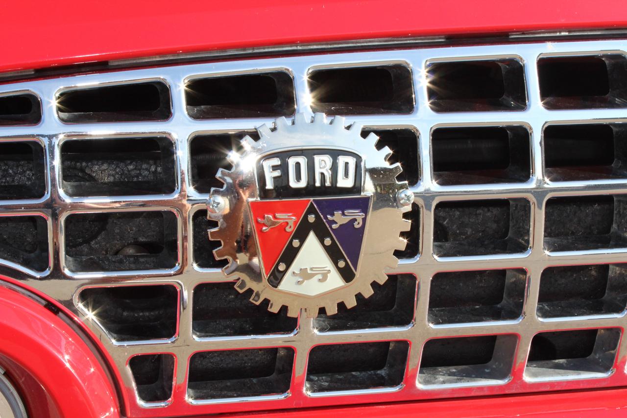 Ford Thunderbird Deluxe 2002