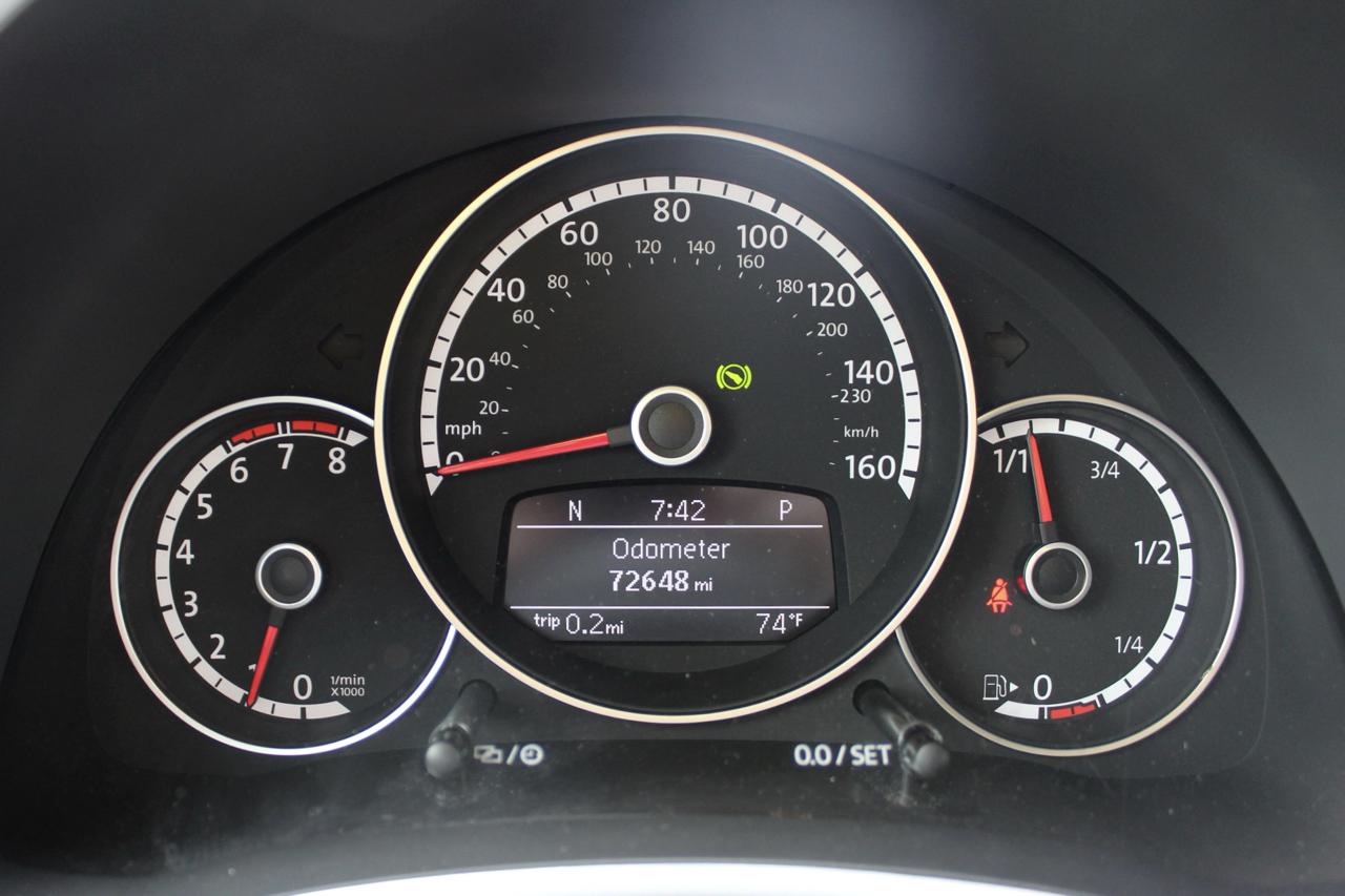 Volkswagen Beetle 2.0T Turbo 2014