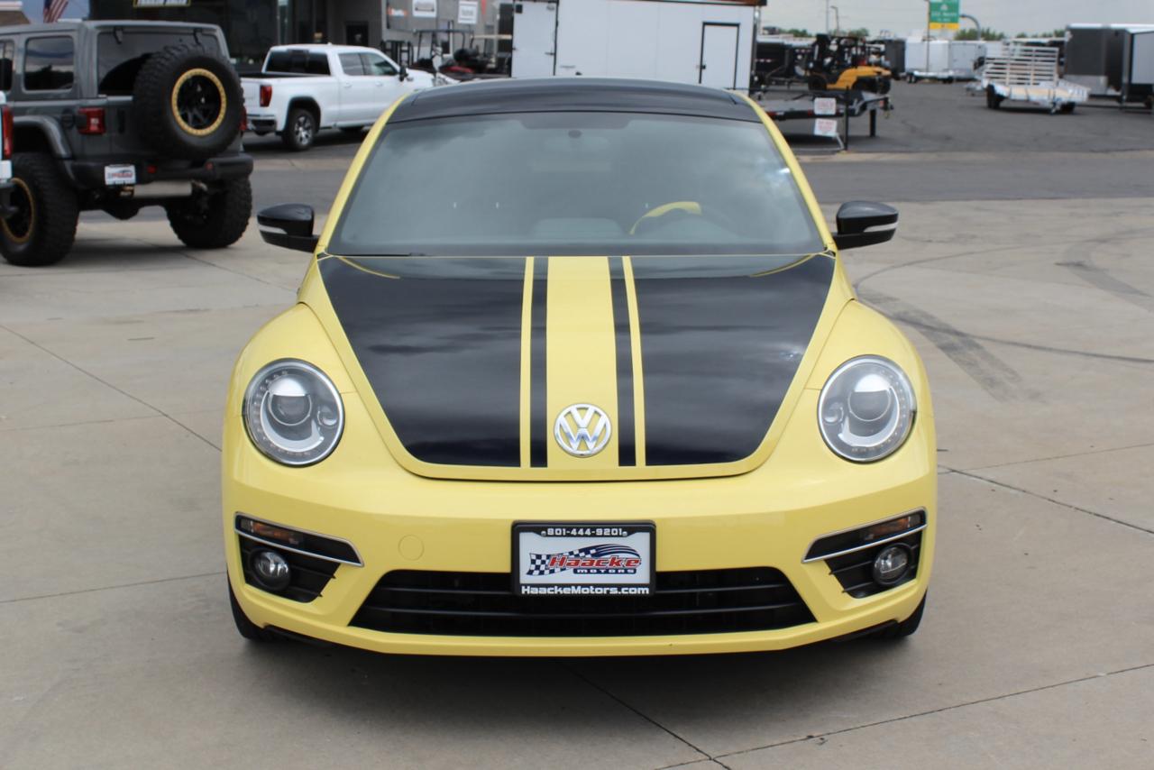Volkswagen Beetle 2.0T Turbo 2014