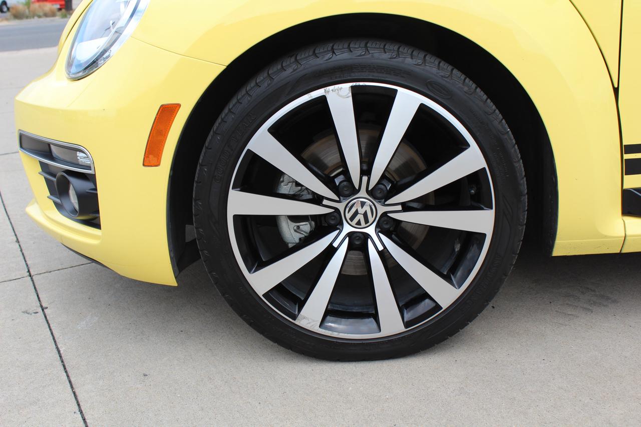 Volkswagen Beetle 2.0T Turbo 2014