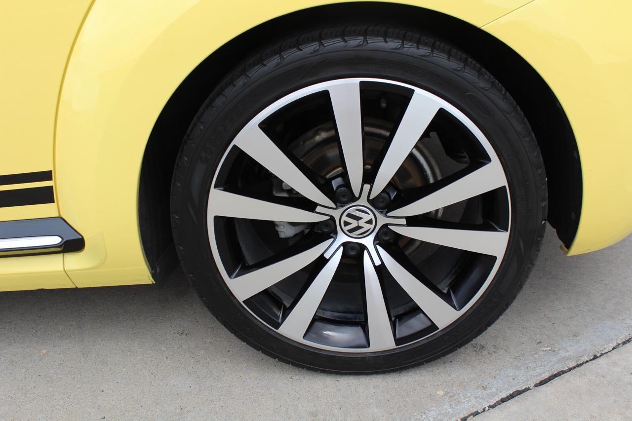 Volkswagen Beetle 2.0T Turbo 2014