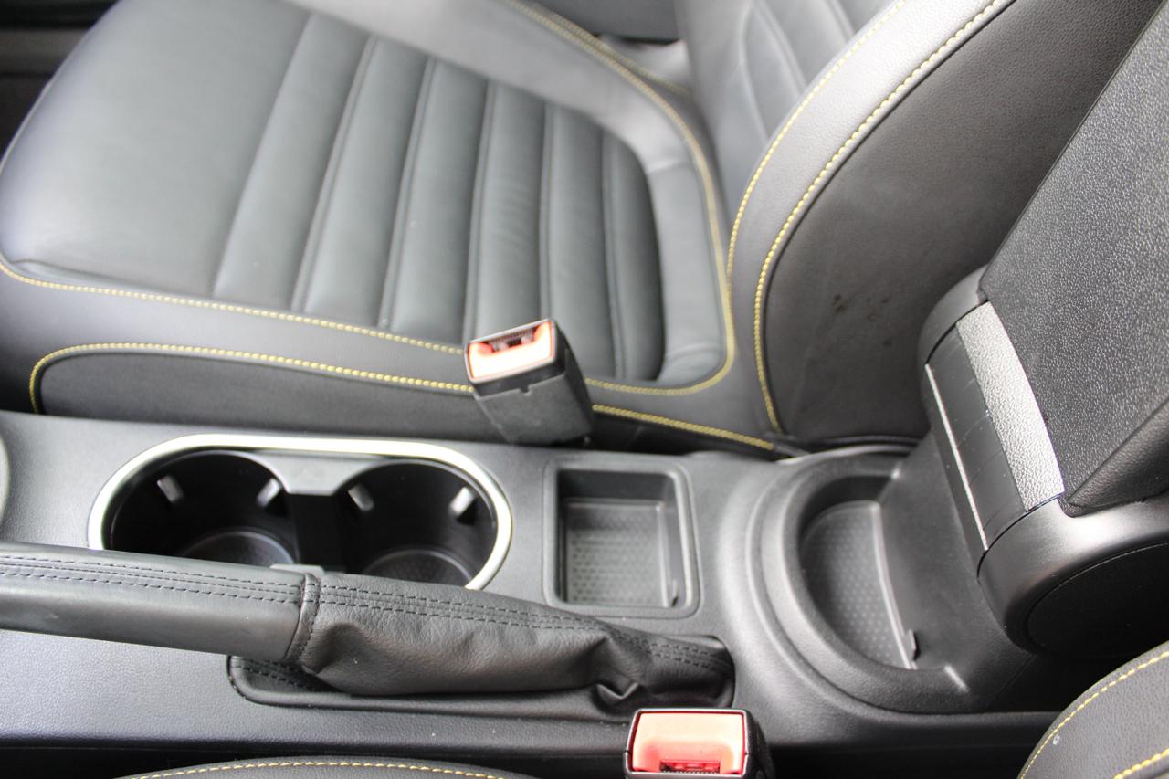 Volkswagen Beetle 2.0T Turbo 2014