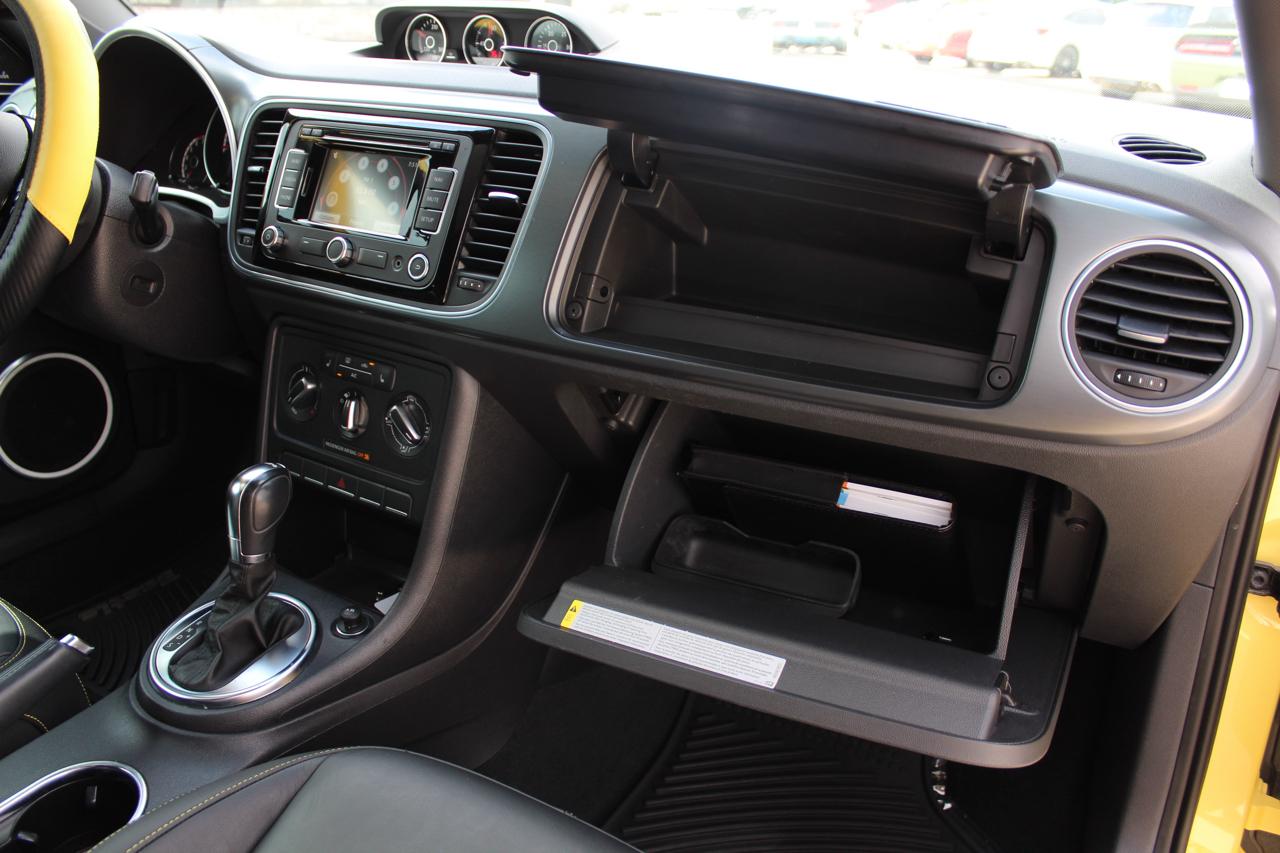 Volkswagen Beetle 2.0T Turbo 2014