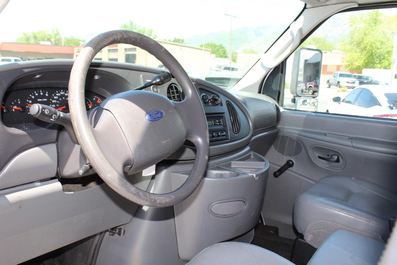 Ford Econoline E-450 2007