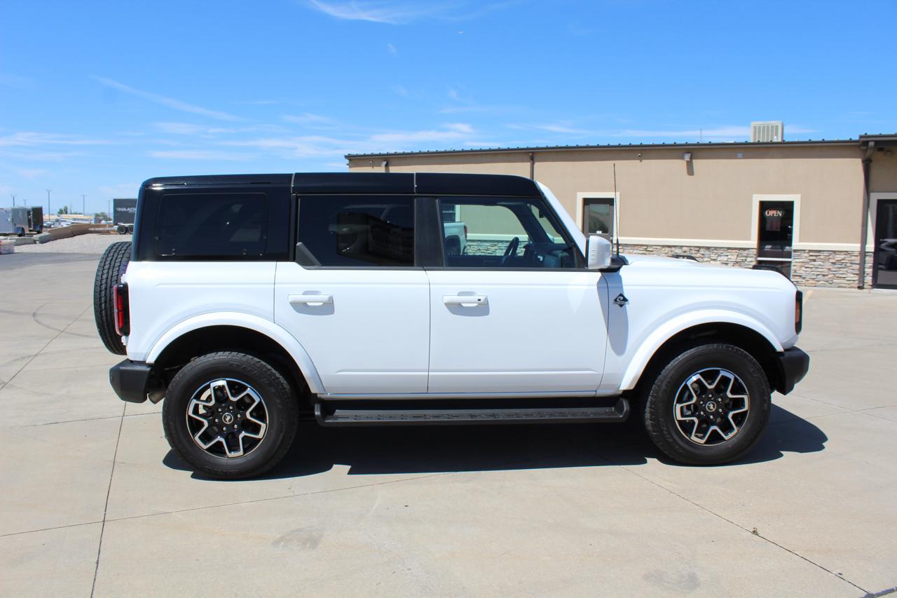 Ford Bronco Outer Banks 4-Door 2025