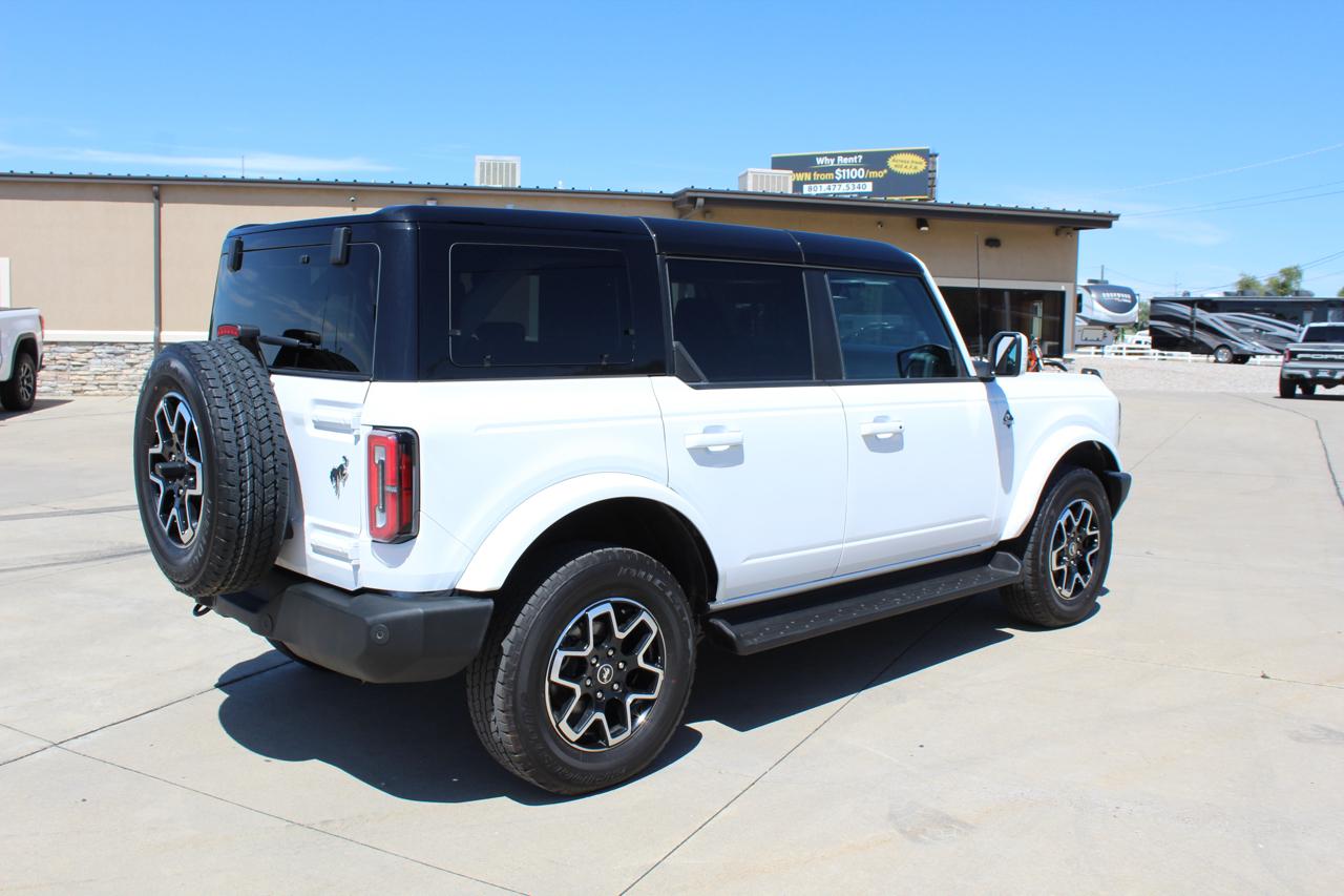 Ford Bronco Outer Banks 4-Door 2025