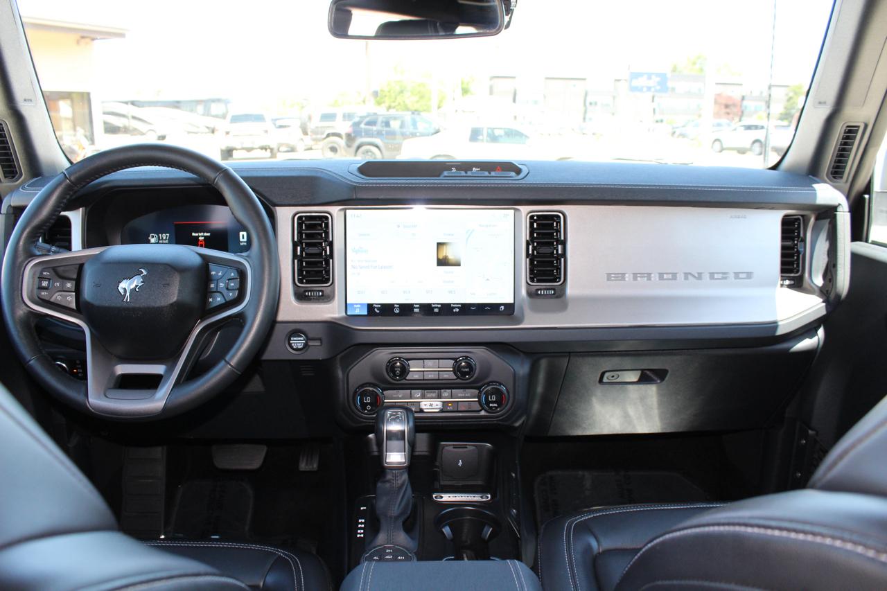 Ford Bronco Outer Banks 4-Door 2025