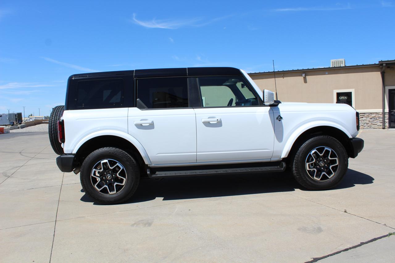 Ford Bronco Outer Banks 4-Door 2025