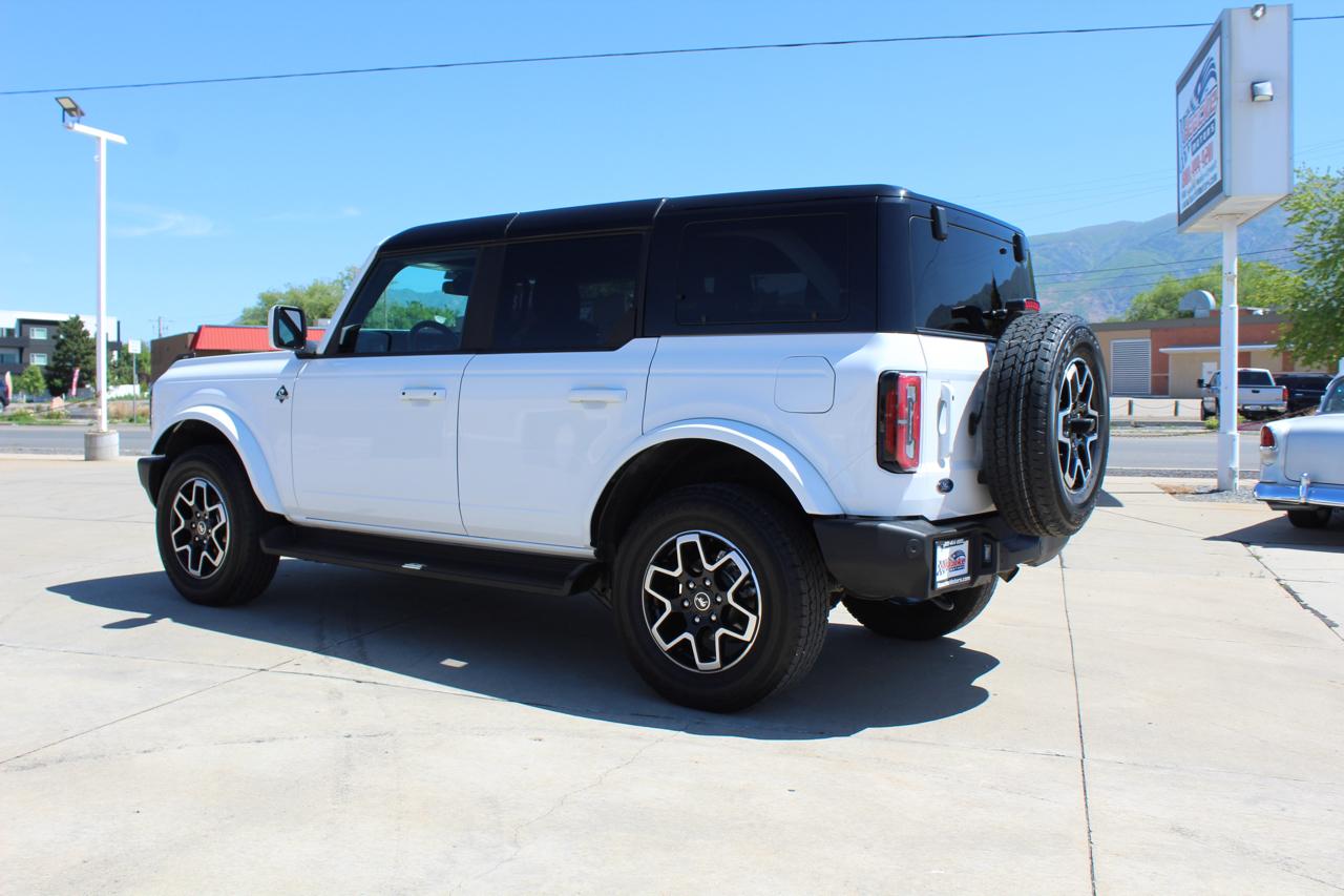 Ford Bronco Outer Banks 4-Door 2025