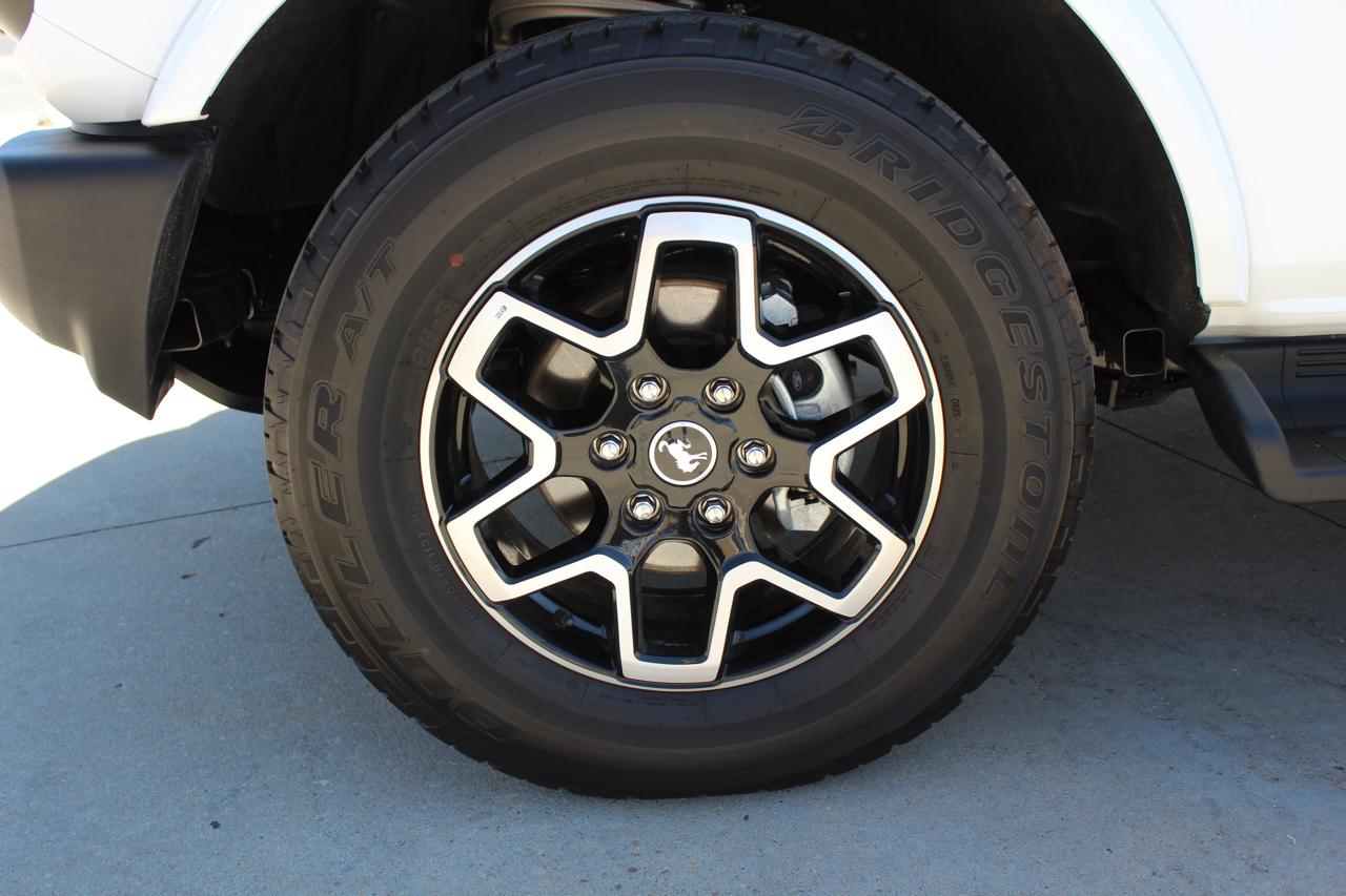 Ford Bronco Outer Banks 4-Door 2025