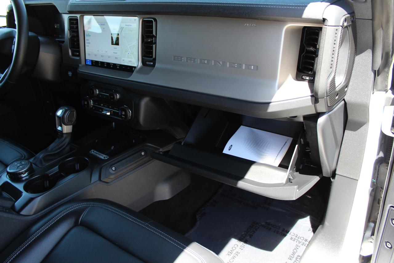 Ford Bronco Outer Banks 4-Door 2025