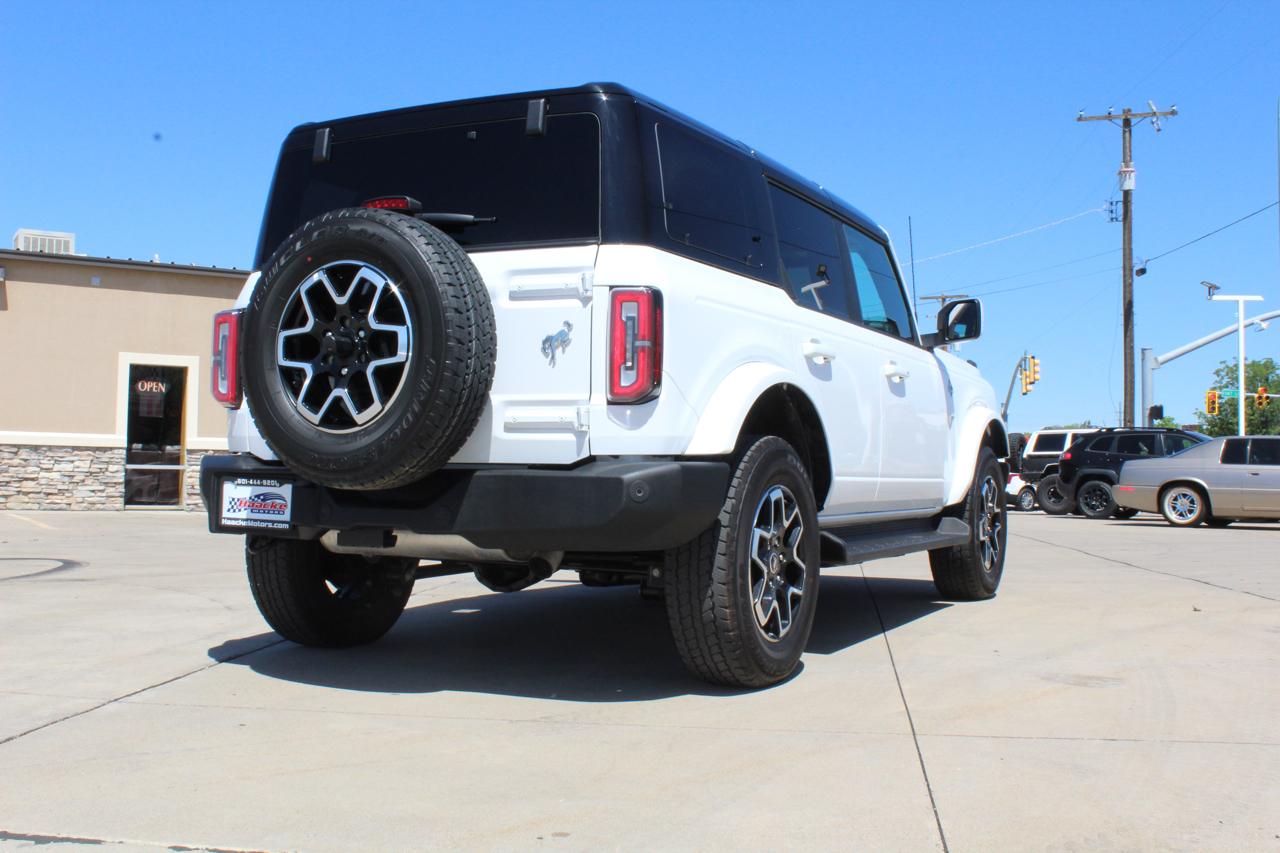 Ford Bronco Outer Banks 4-Door 2025