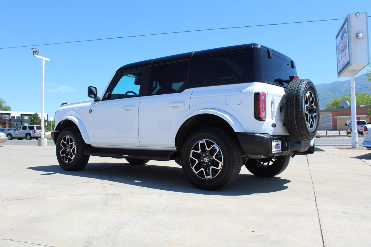 Ford Bronco Outer Banks 4-Door 2025