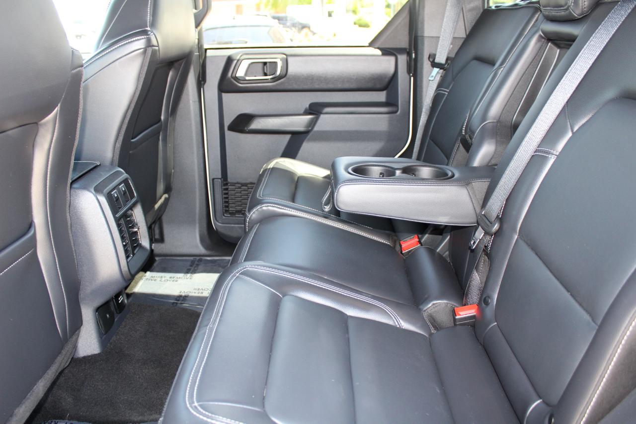 Ford Bronco Outer Banks 4-Door 2025