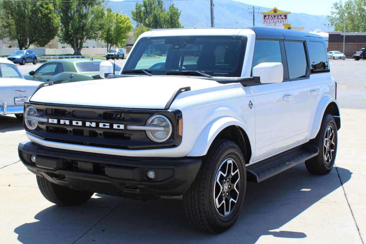 Ford Bronco Outer Banks 4-Door 2025