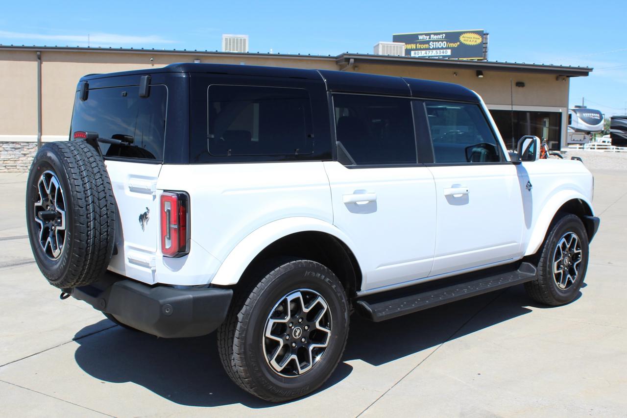 Ford Bronco Outer Banks 4-Door 2025